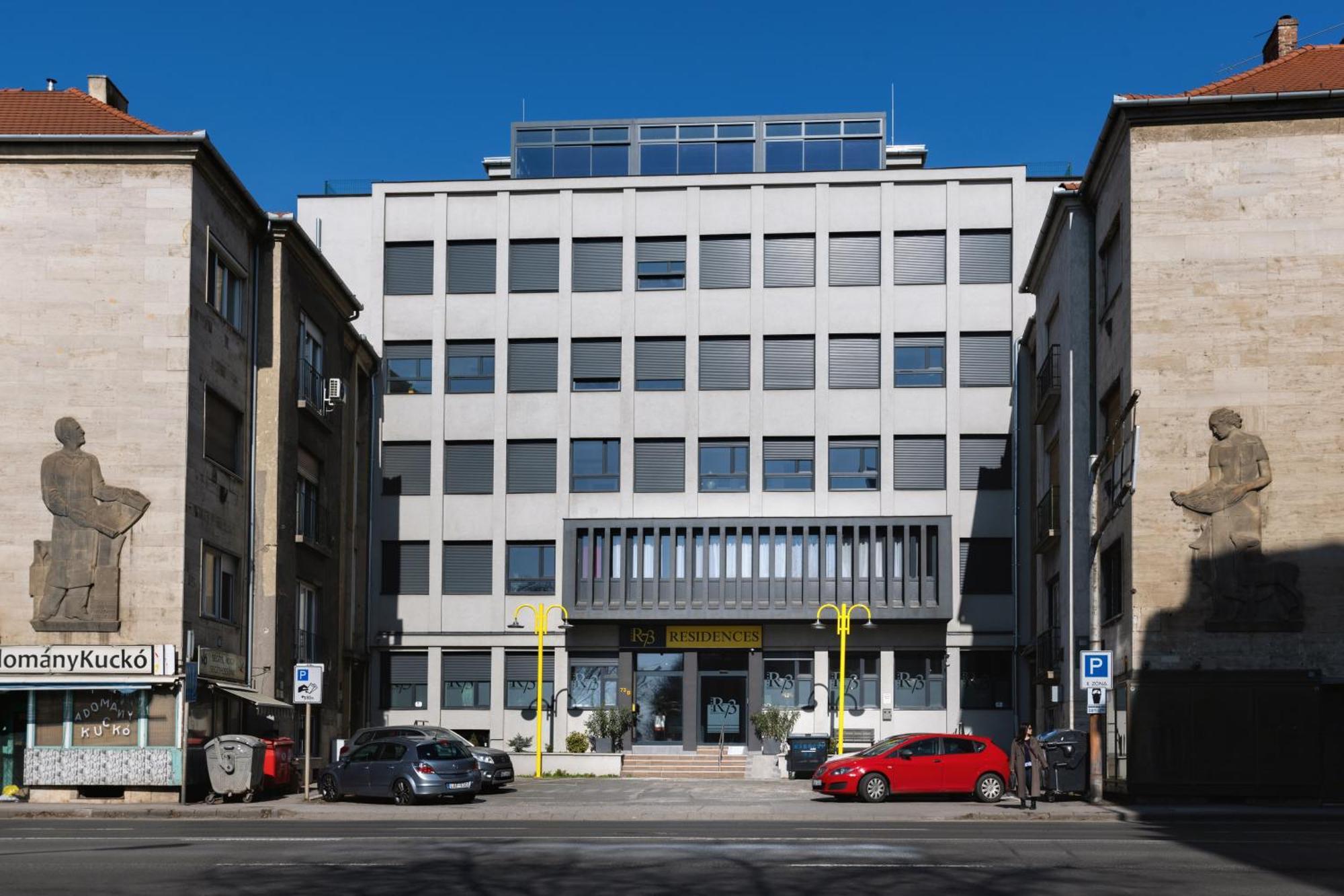R73 Residences Печ Экстерьер фото