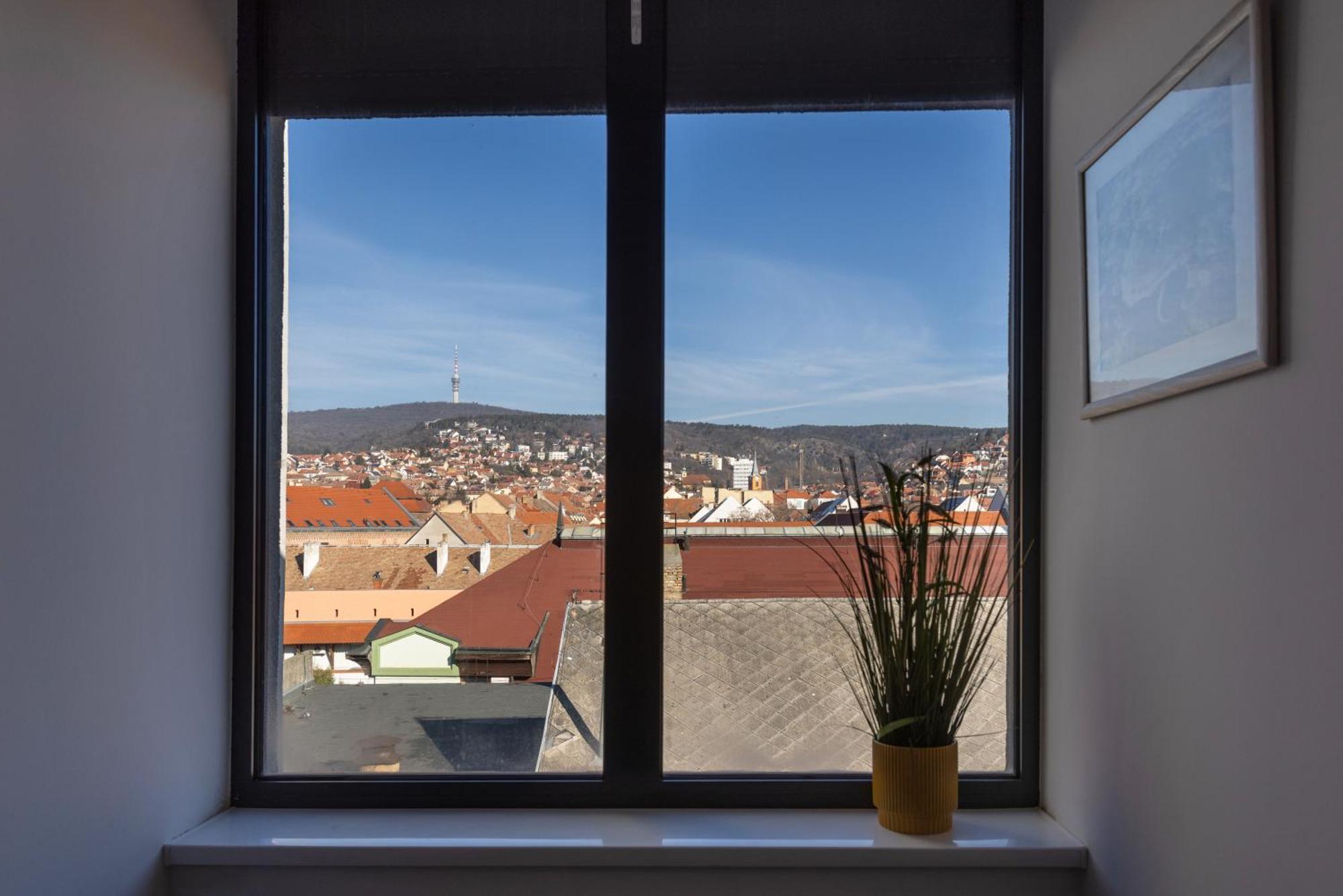 R73 Residences Печ Экстерьер фото